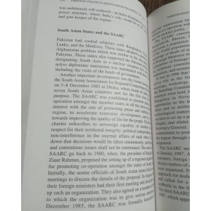 Pakistan: Political Roots and Development 1947-1999 by Safdar Mahmood Oxford